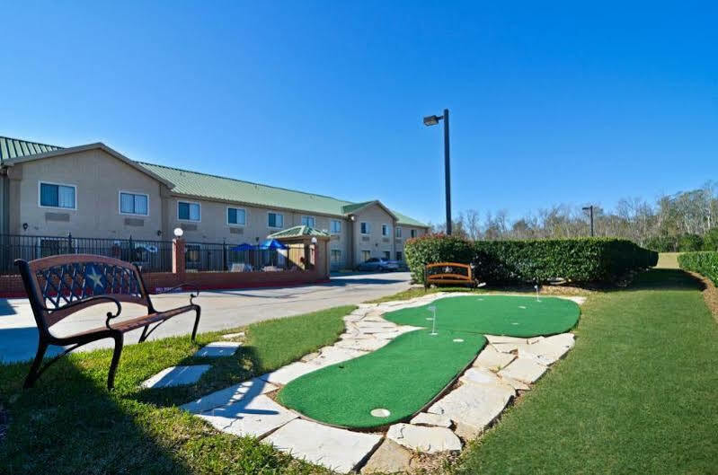 Quality Inn & Suites Beaumont Exterior foto